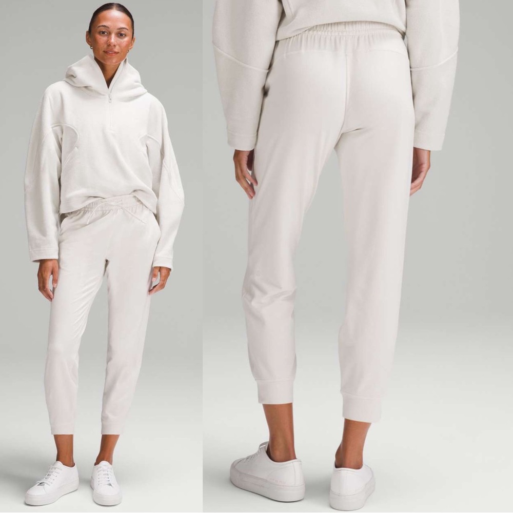 Lululemon Soft Jersey Classic-Fit Mid-Rise Jogger Heathered Bone Womans Size 4